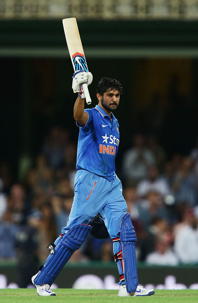 who will be the the replacement of Dhoni at no 6 