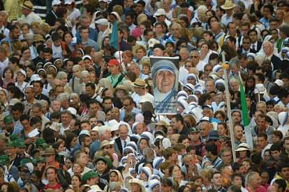 Mother Teresa to be made saint today