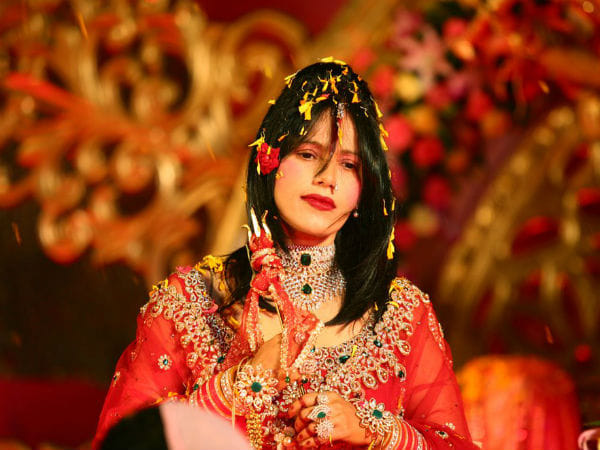 punjab girl sukhwinder kaur popular as radhe maa life profile, controversys and secrets