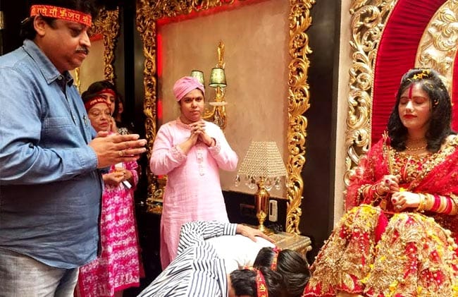 punjab girl sukhwinder kaur popular as radhe maa life profile, controversys and secrets