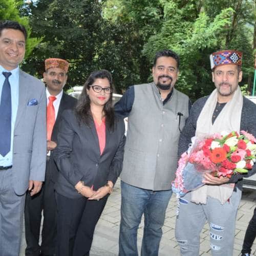 Salman khan Bollywood Actor Salman Khan fulfill his promise