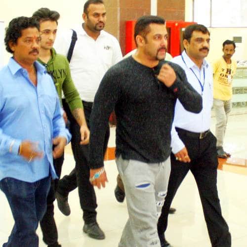 Salman khan Bollywood Actor Salman Khan fulfill his promise
