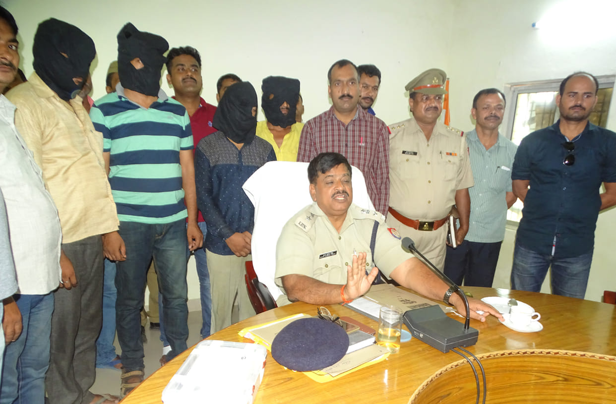 6sand mafia arrested