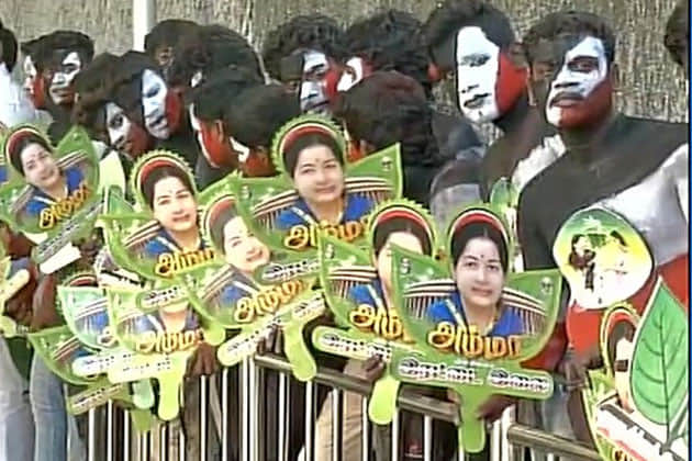 TN MLAs turn assembly into concert hall in Amma's praise 