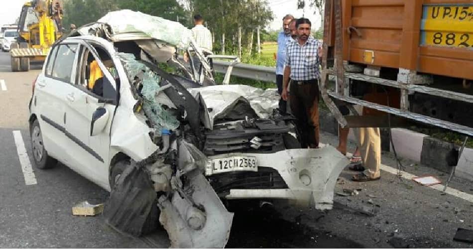 delhi family three people died in road accident in khanna of punjab, returning from marriage
