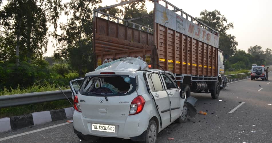 delhi family three people died in road accident in khanna of punjab, returning from marriage