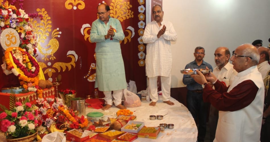 Ganesh festival, Chandigarh, Aarti, hundreds of people, Punjab governor Kaptan singh Solanki