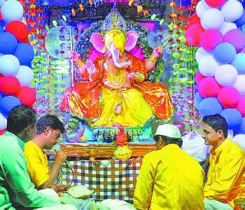 Ganpati Bappa pooja started with rituals
