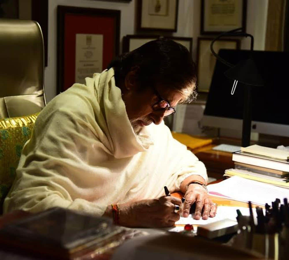 big b written open letter for navya and aaradhya