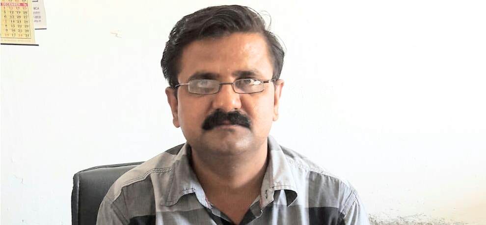 Special Story on Teachers Day: Chemistry Lecturer Nardev singh adopted 12 girls