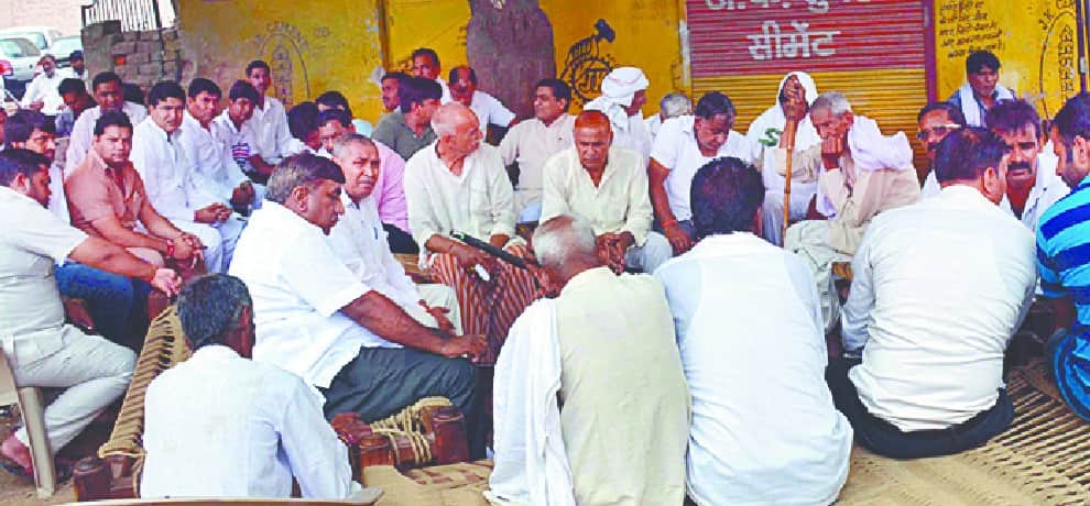 In narora massacre, boy friend pushed the car and daughter priti kept watching her parents dying 