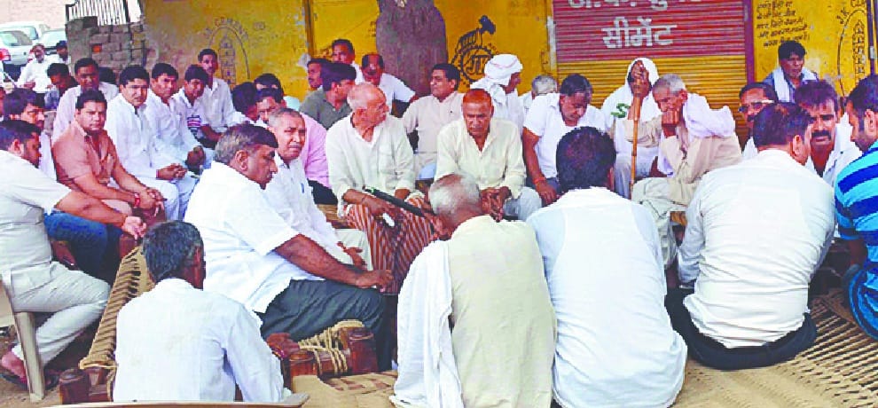 In narora massacre, boy friend pushed the car and daughter priti kept watching her parents dying 