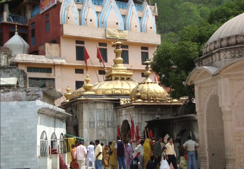 Neha Play Drum at Jwala Ji Temple in Himachal.