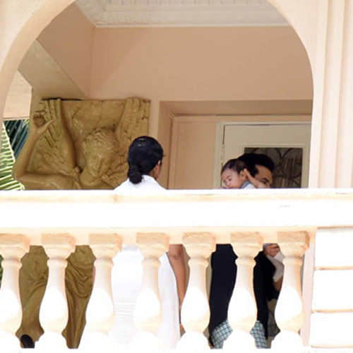 first photo of tusshar kapoor with his son 