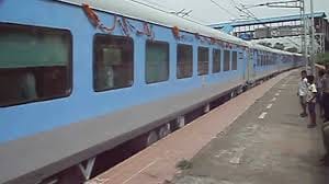shatabdi express late due to guard's chair broken