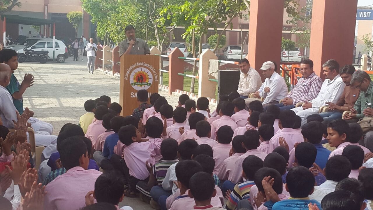 Jaipal dahiya made goverment school to a next level, student talks in english
