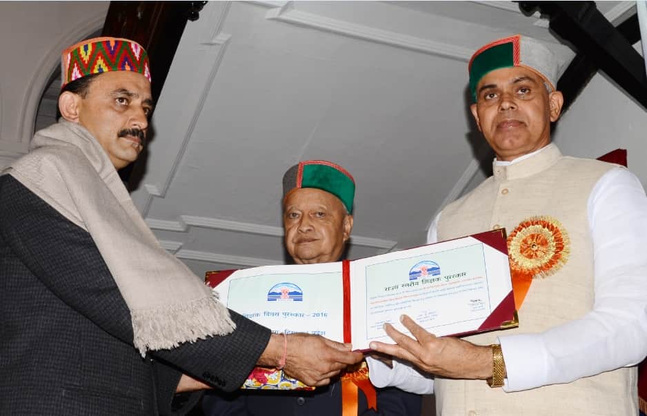 14 Teachers Honoured By Governor Dev Vrat on Teachers day at Shimla.