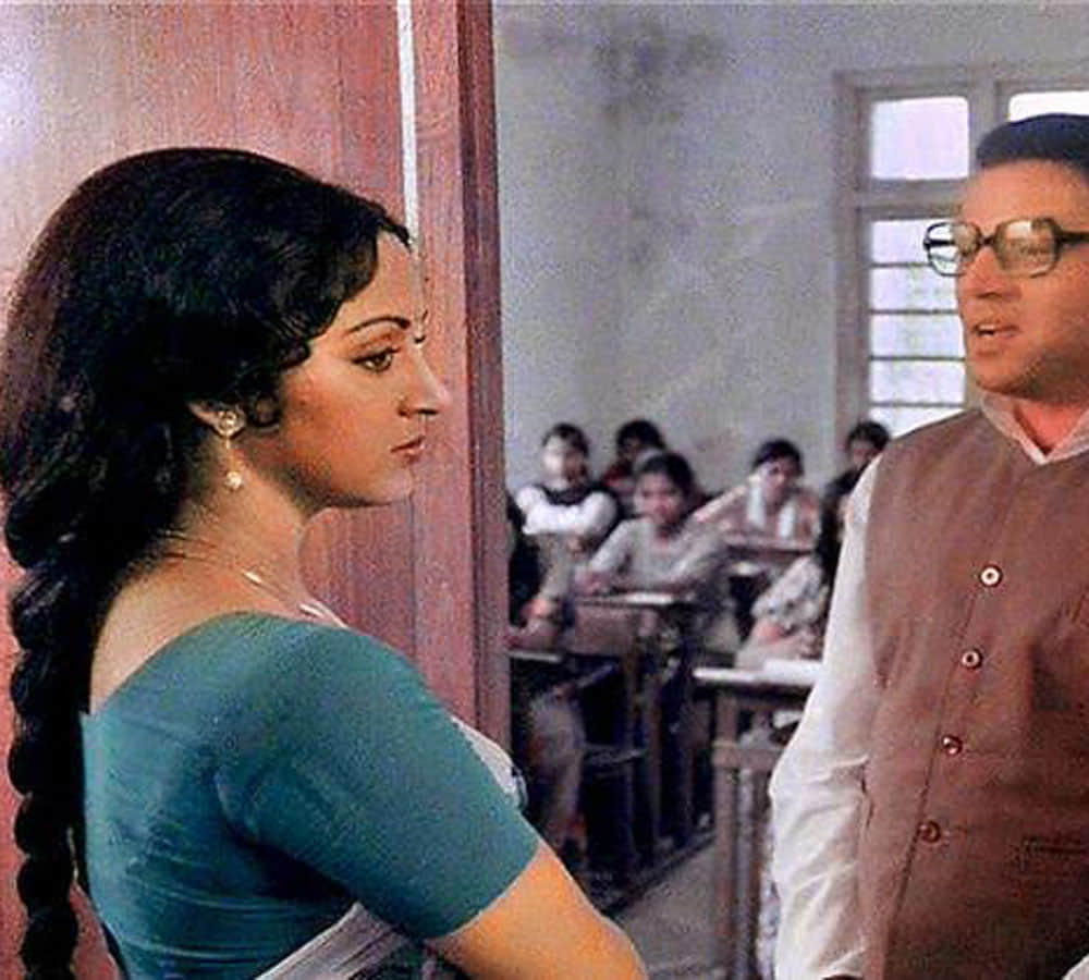 bollywood actresses played teachers role
