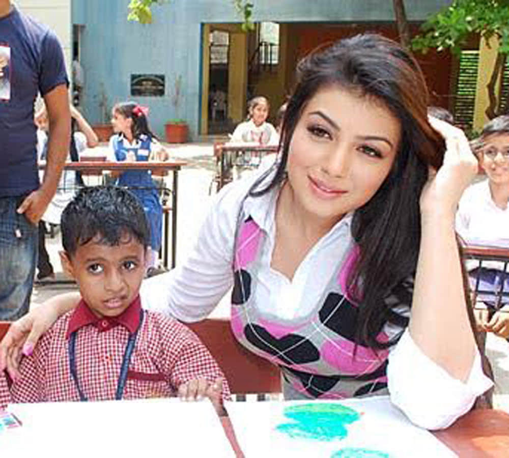 bollywood actresses played teachers role