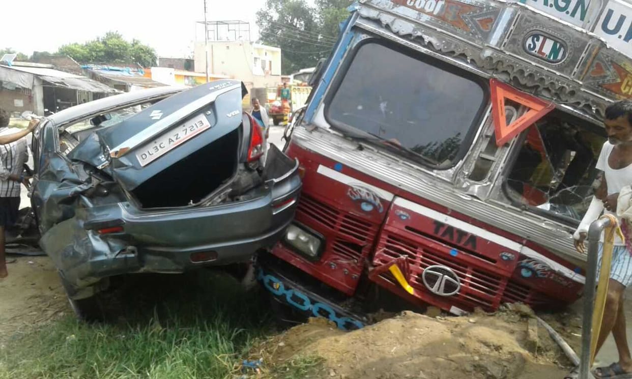 Loggerheads five vehicles on the highway, I drink three hours