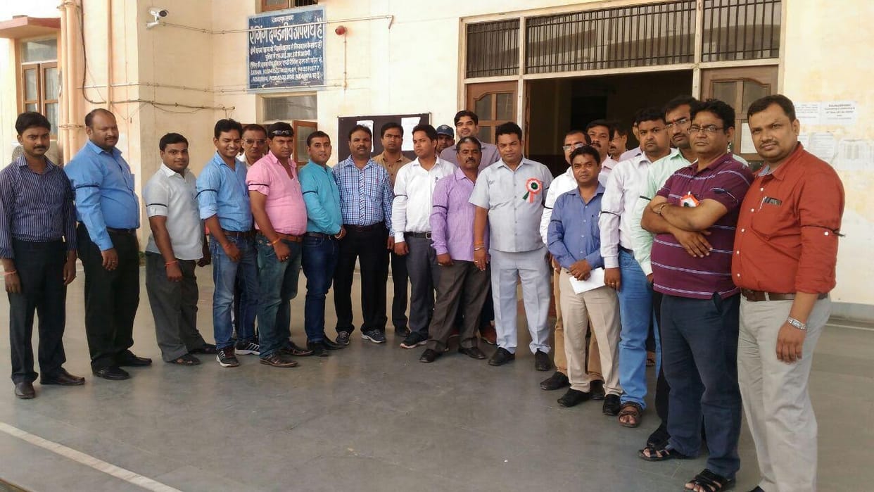 bundelkhand university teacher protest