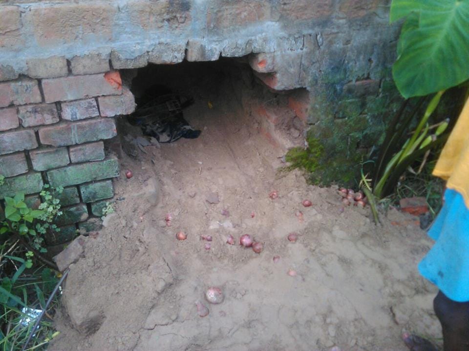 Thieves break in and entered the house, took the cash-jewelry