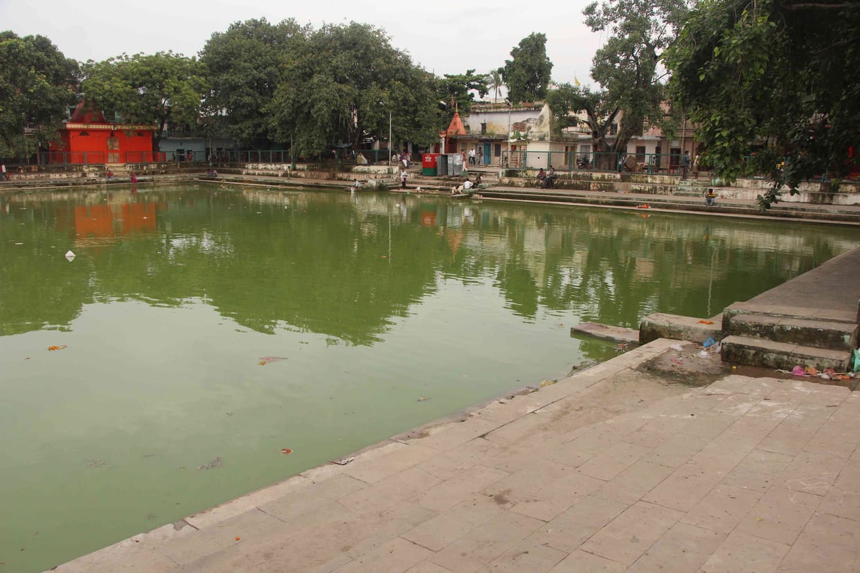 Idol immersion administration engaged in preparations