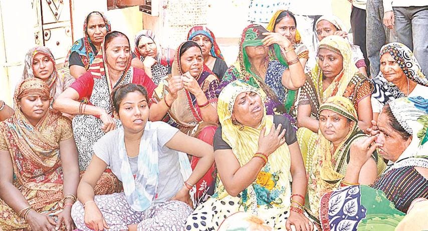 Newly married woman killed for dowry , husbands beaten