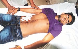 shopkeeper snabbed youth wih knife