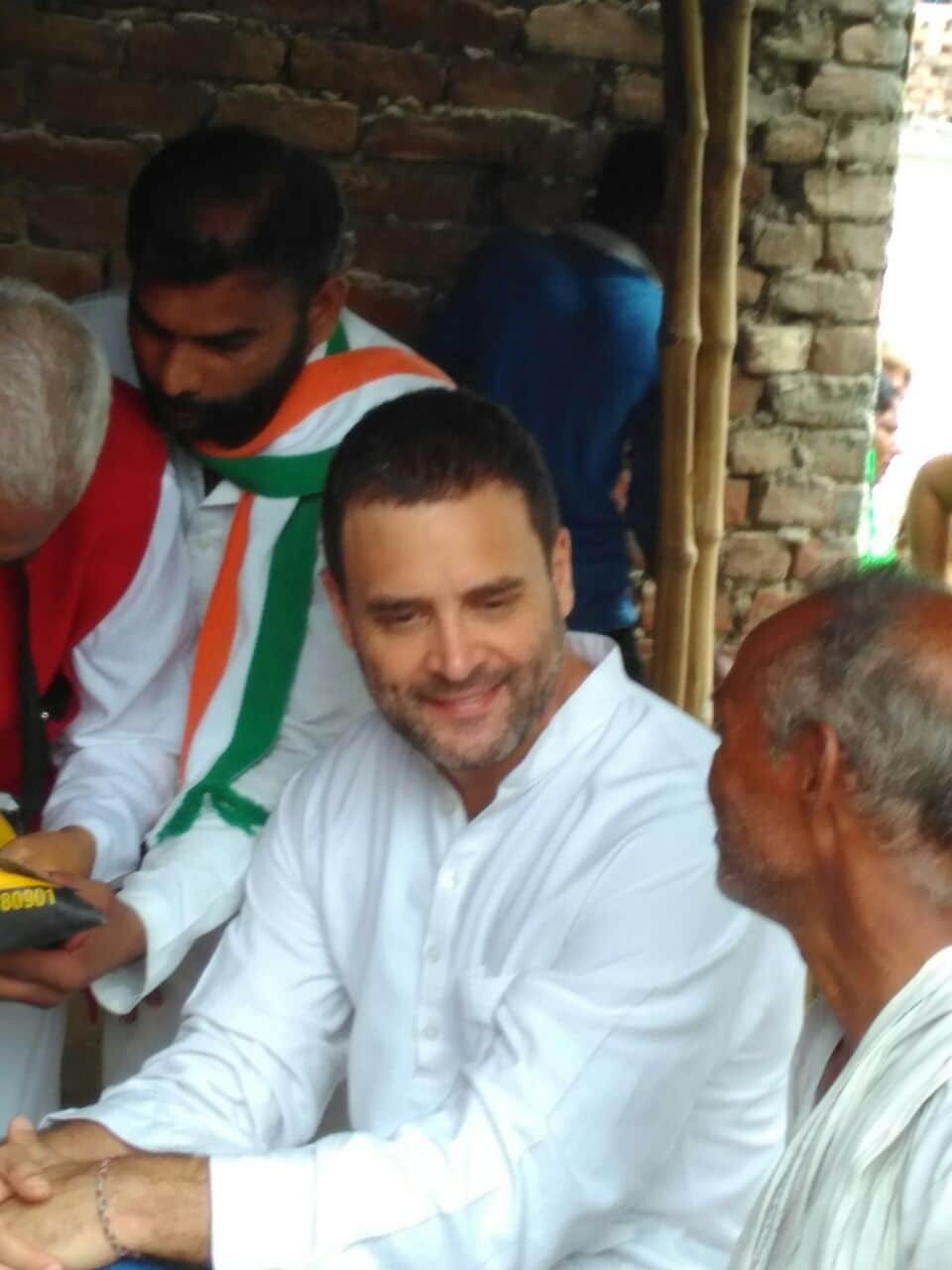 rahul gandhi kisan yatra in gonda
