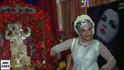 Watch: Rakhi Sawant's 'dhol-dhamaka' on Ganesh Chaturthi