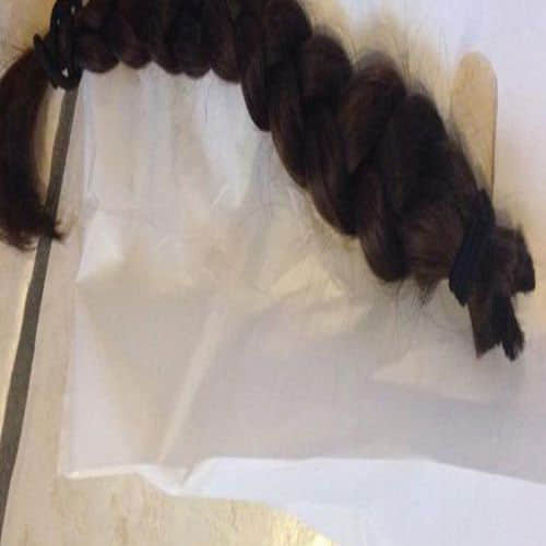 in this temple hairs of female automatically cut down