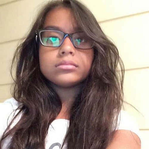 kajol and ajay devgan's daughter nyasa devgan's photos