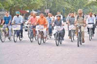 Judge foot, on bicycles moved DC-SP, Kurukshetra
