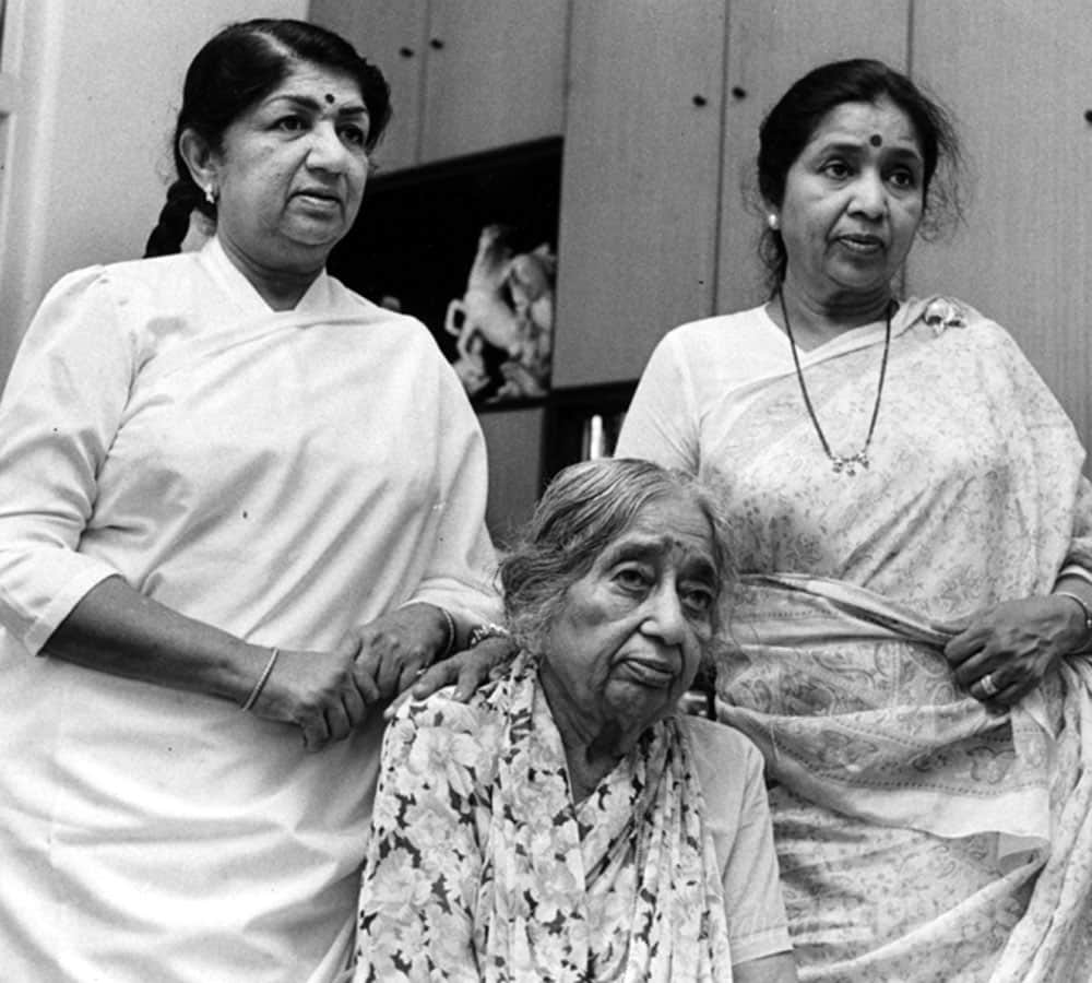 asha bhosle birthday special story, big secrets asha bhosle life, asha bhosle untold truth
