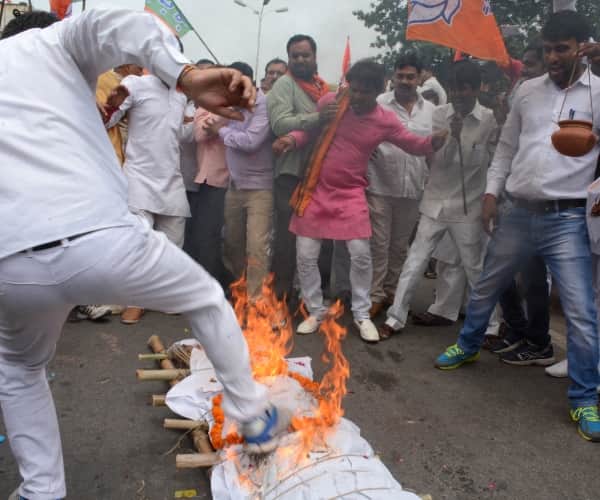 Protest by BJP against azam khan.