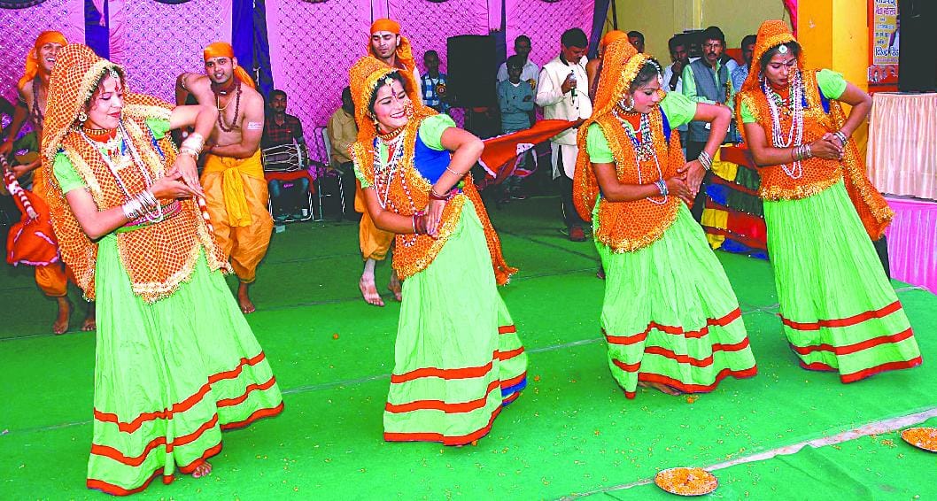 Rangila Changil Carykramonk Dgadh Myalk closing Mostamanu
