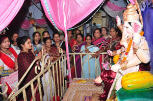  Moha heart Marathi drama , are tied to the