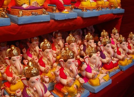 vastu tips for money problem