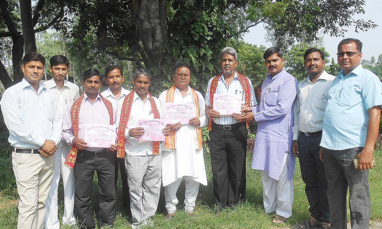 Gayatri Parivar respected by principals  गायत्री परिवार ने किया प्रधानाचार्यों का सम्मान