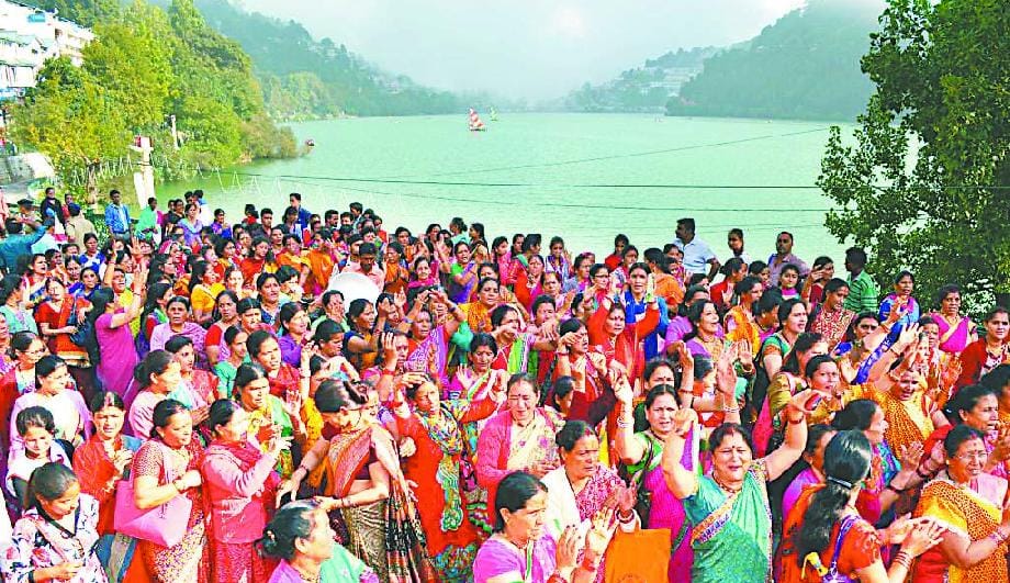Lake City arrived mother Nanda , Sunanda