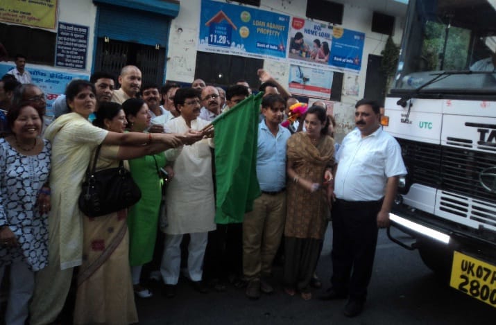New bus departs from Almora Doon