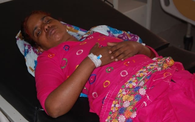 Old woman died of dengue, including the couple four ill