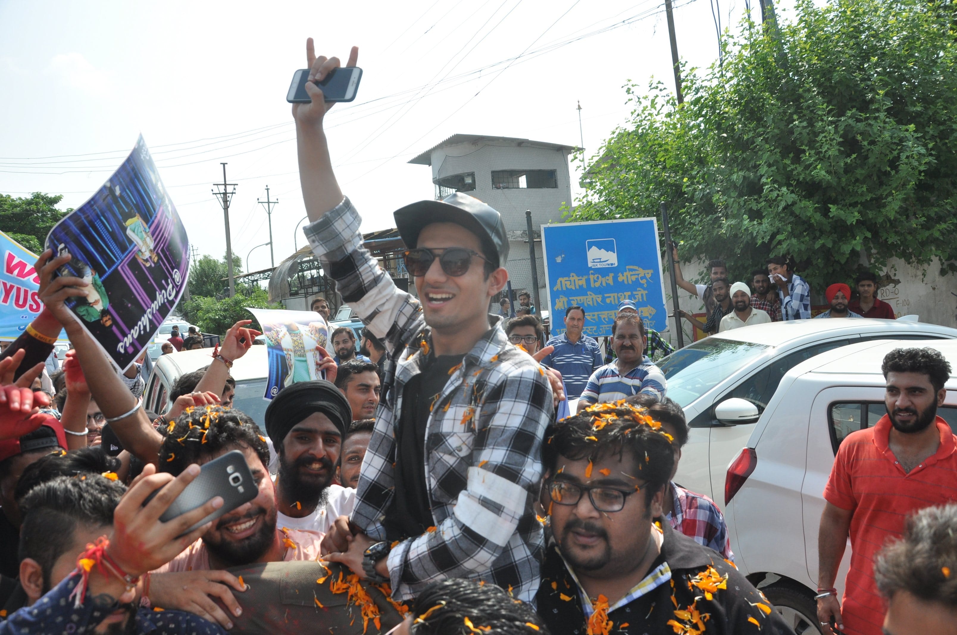 grand welcome of dance plus contestant