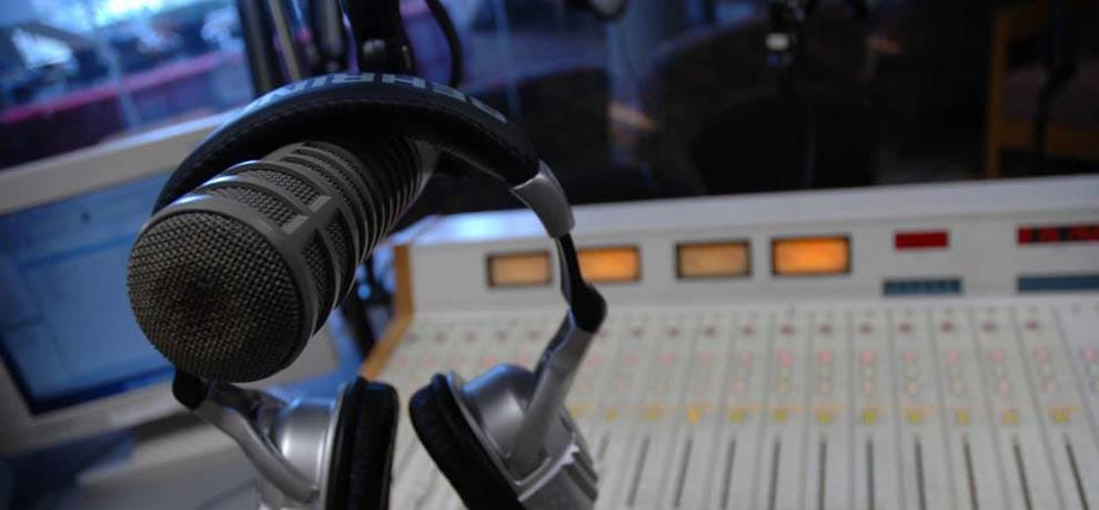  Pakistani  Radio is heard in indian border area