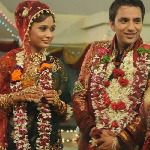 these couples broke the rules of bigg bos house