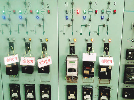 220 kV wire broken, two districts affected power