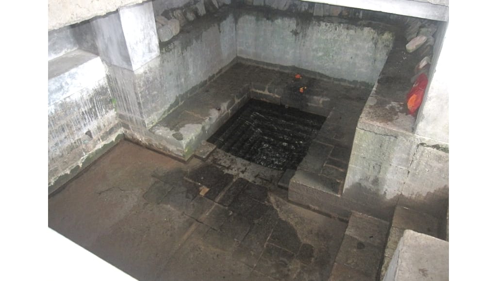 Mysterious Agojer bawadi at kangra.