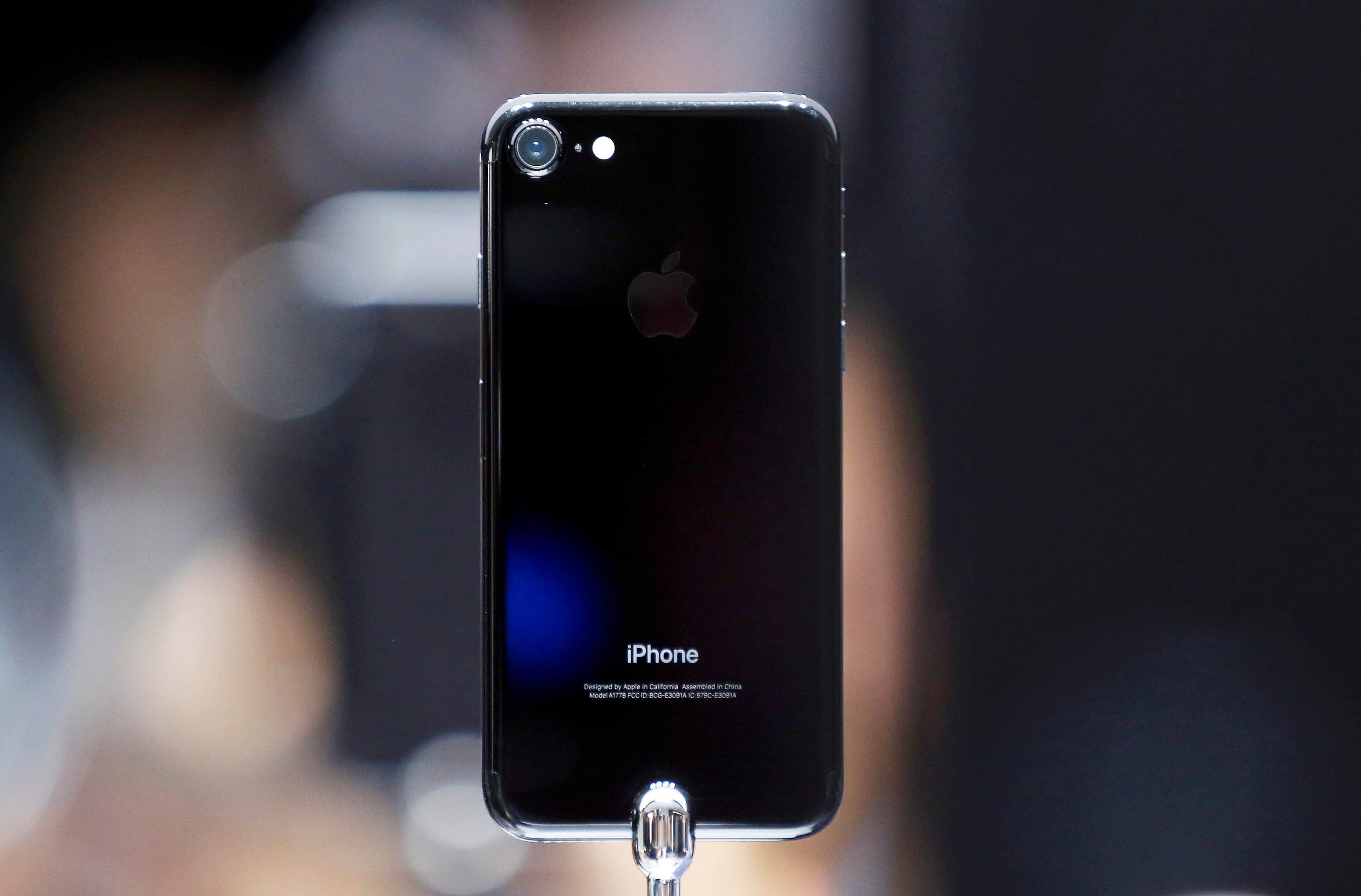 Apple iPhone 7: Full specs, key features