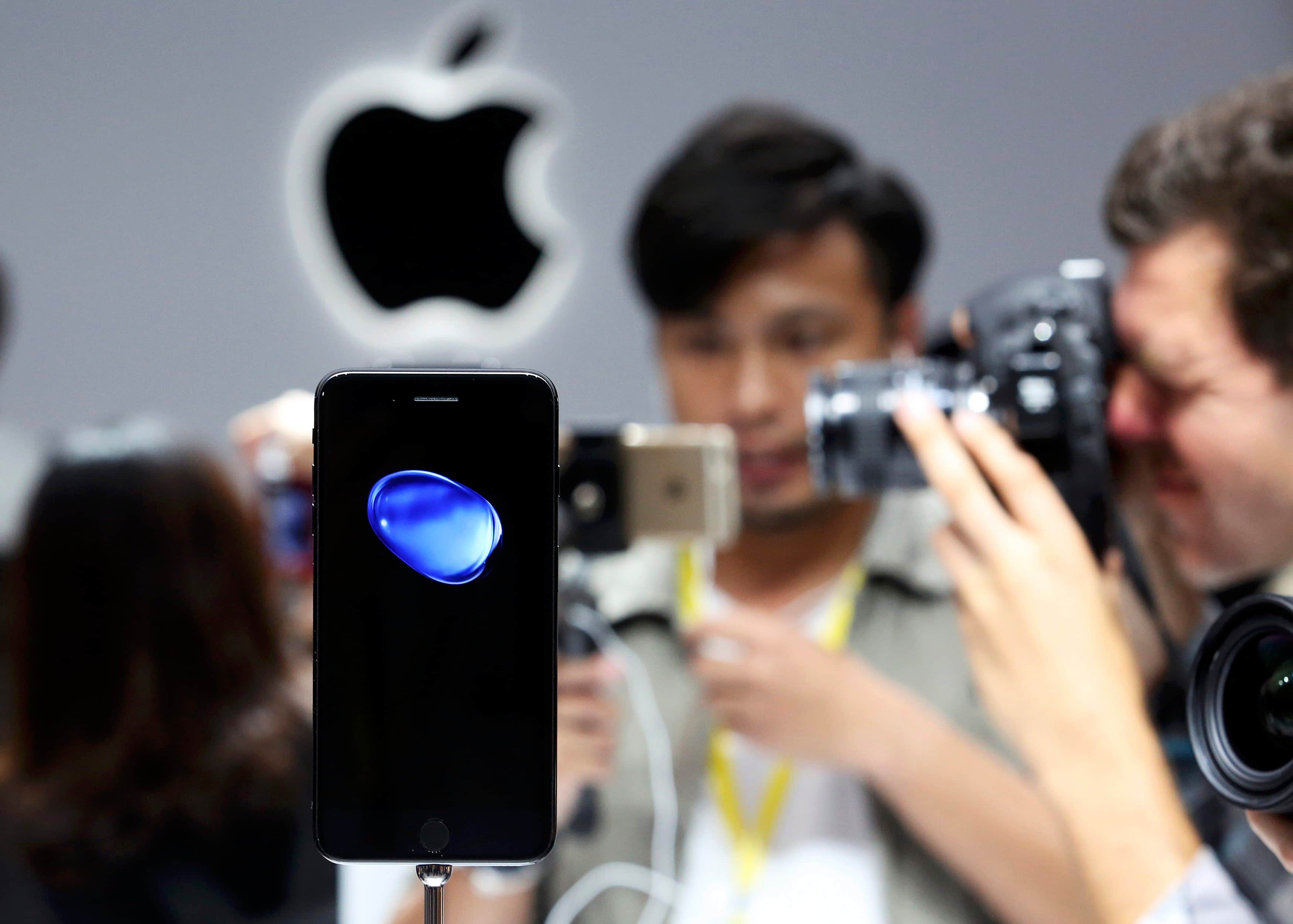 Apple iPhone 7: Full specs, key features